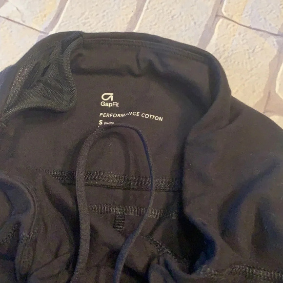 GAP Fit black leggings size small petite - Picture 4 of 6